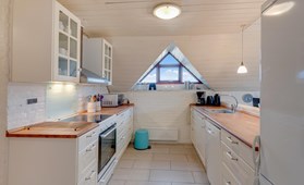 Klik her og se sommerhuset AA1107 på Auroravej 10, Bjerregård