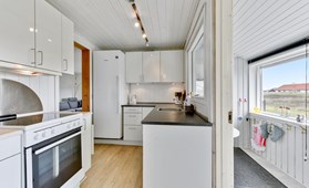 Klik her og se sommerhuset A1220 på Arvidvej 27, Bjerregård