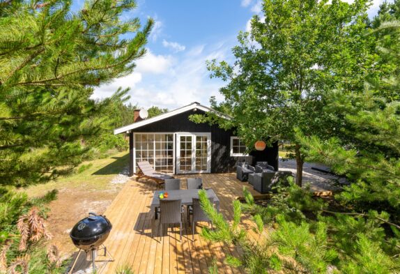 Schönes neurenoviertes Ferienhaus mit Sauna und Wintergarten