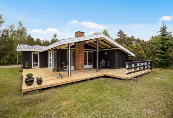 Ferienhaus mit Sauna auf schönem, ruhigen Grundstück in Houstrup