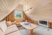 Rustikt stråtagshus med sauna i idyllisk natur (billede 2)