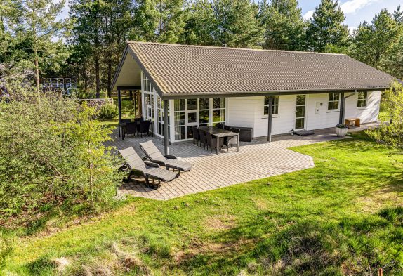 Schönes Sommerhaus mit grosser Sauna und Erlaubnis für 2 Hunde
