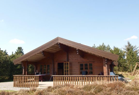 Rigtig hyggeligt træsommerhus med sauna