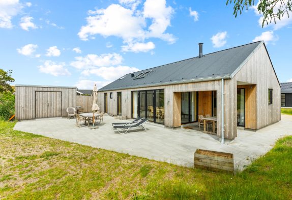 Modernes Ferienhaus mit Kamin und Platz für 5 Personen auf Fanø