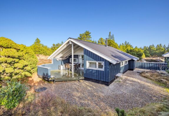 Traditionelles Sommerhaus mit Holzofen auf Rømø