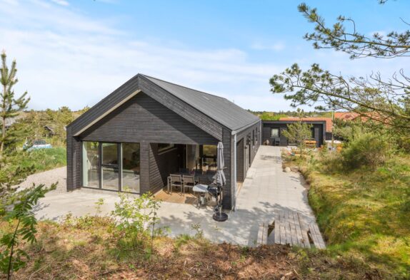 Moderne feriehus til 6 personer, udendørs-wellness i Nymindegab