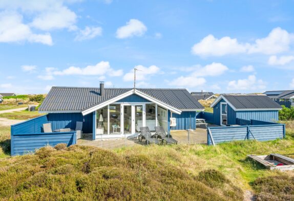 Schönes, strandnahes Ferienhaus mit gut geschützter Terrasse