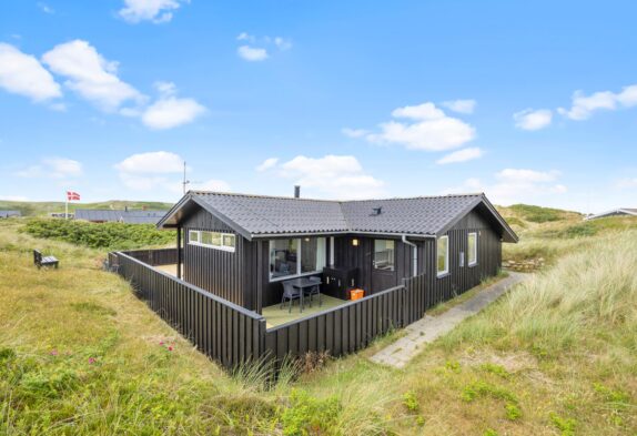 Sommerhus med kig til Ringkøbing Fjord i Årgab