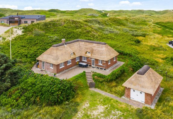 Charmantes Reetdachhaus nah am Strand mit eingezäuntem Grundstück