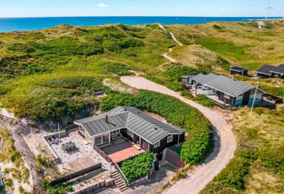 Ferienhaus mit abgeschirmter Terrasse – nur 50m zum Meer
