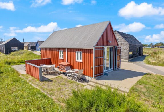 2-personers feriehytte i smuk natur direkte ved fjorden