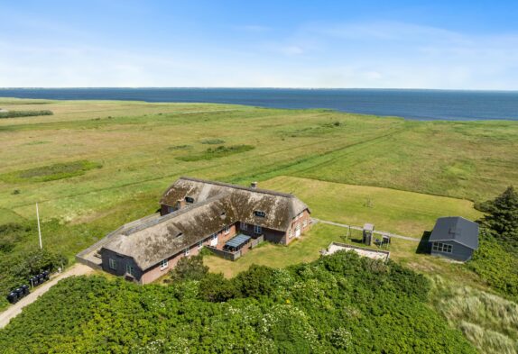 Ferienhaus für 28 Personen mit Panoramablick auf den Fjord