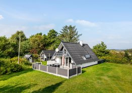 Ferienhaus für 6 Personen mit geschlossener Terrasse. Kat. nr.:  K6160, Hybenvej 32;