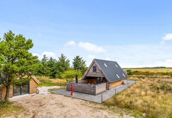 Renoviertes Ferienhaus mit Shelter und Aussicht auf Fjord und See