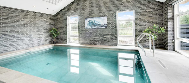 forgænger amatør helgen Sommerhus med pool | Find din nye feriebolig her | Esmark